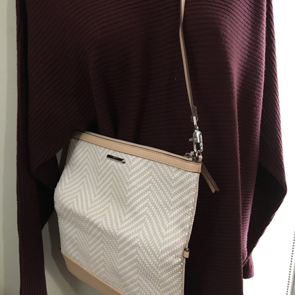 Stylish Cream and Tan Women's Bag - Picture 9 of 11